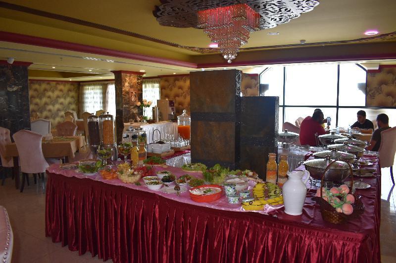 One To One Aparthotel Khobar Buitenkant foto